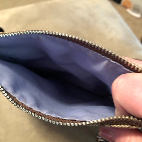 Coach canvas crossbody bag. - Picture 3 of 3